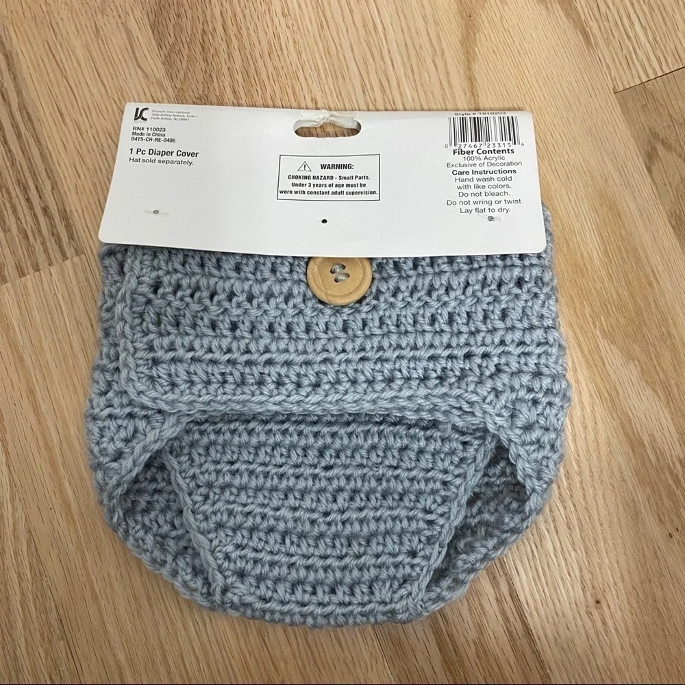 Hand Crochet Gray Diaper Cover NWT 0-6 months Baby Photo Prop Picture